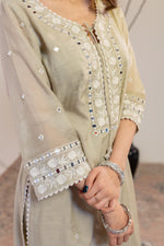 Ruh Pista Green Suit