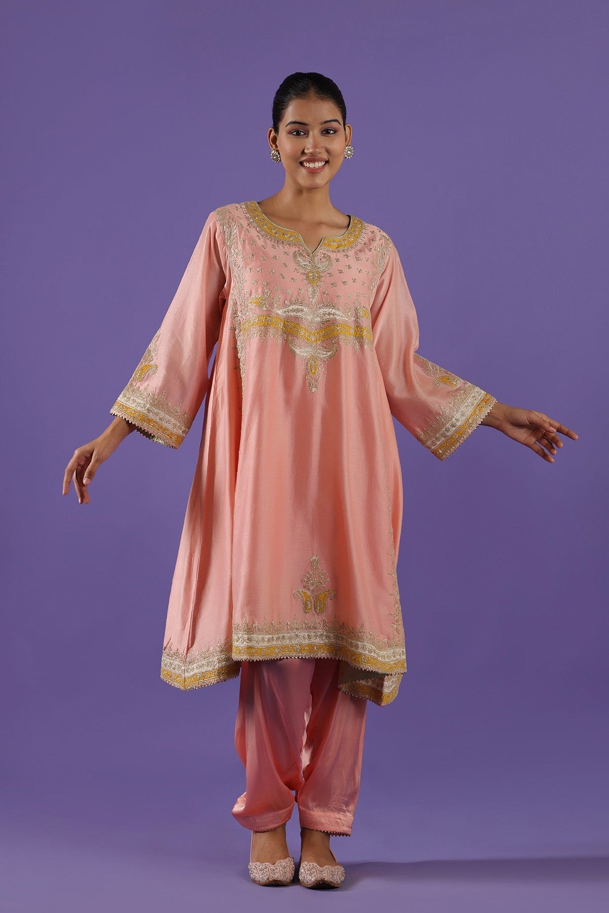 Saanvika Choga Salwar set