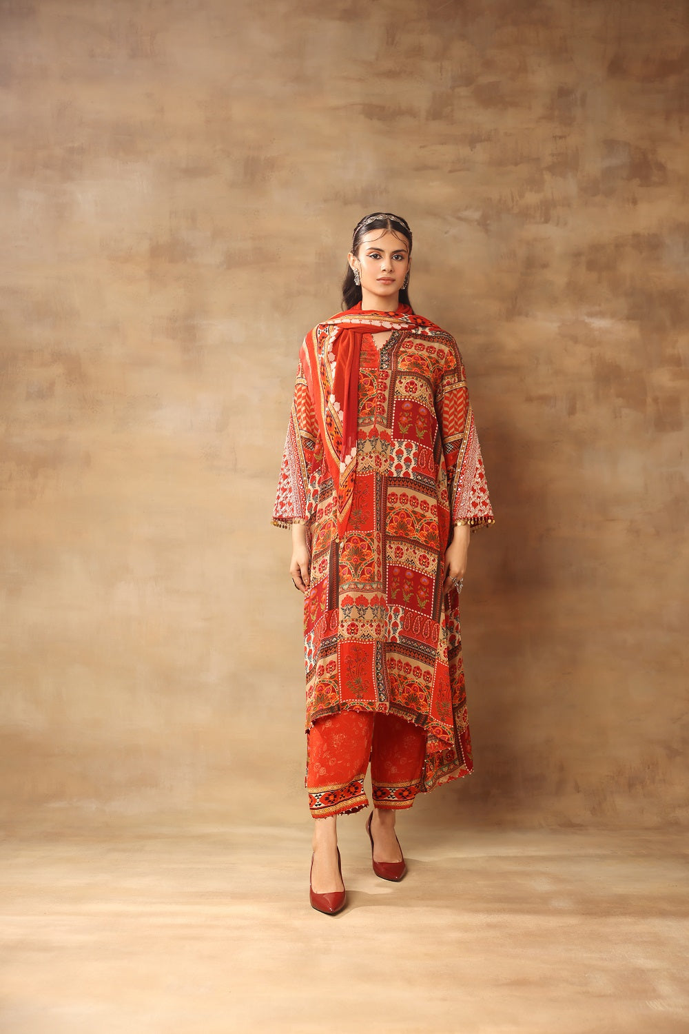 Split Crew Neck Printed Kurta With Scarf AndPant