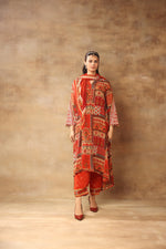 Split Crew Neck Printed Kurta With Scarf AndPant