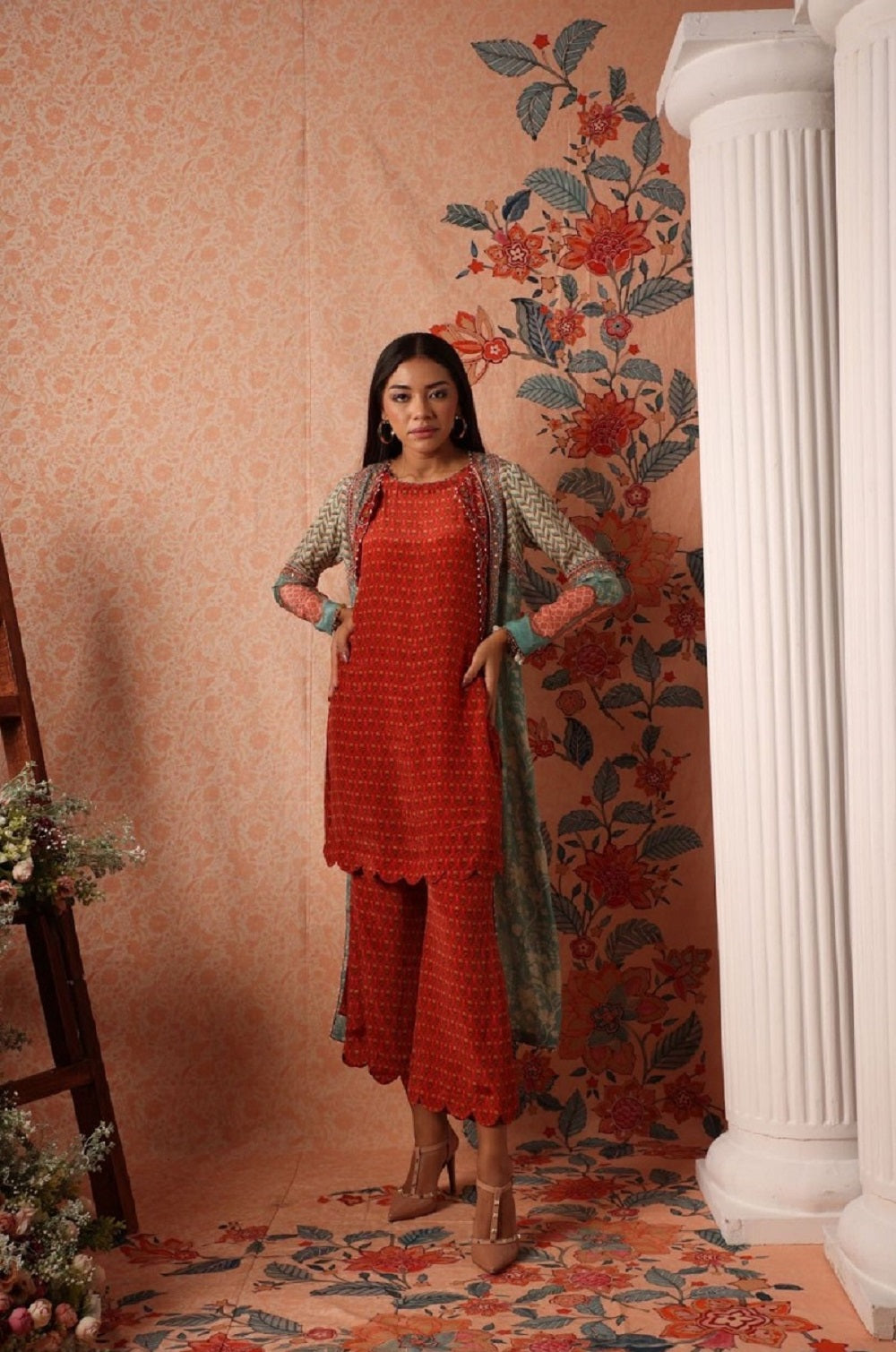 Long Jacket With Scallop Edge Kurta And Pant