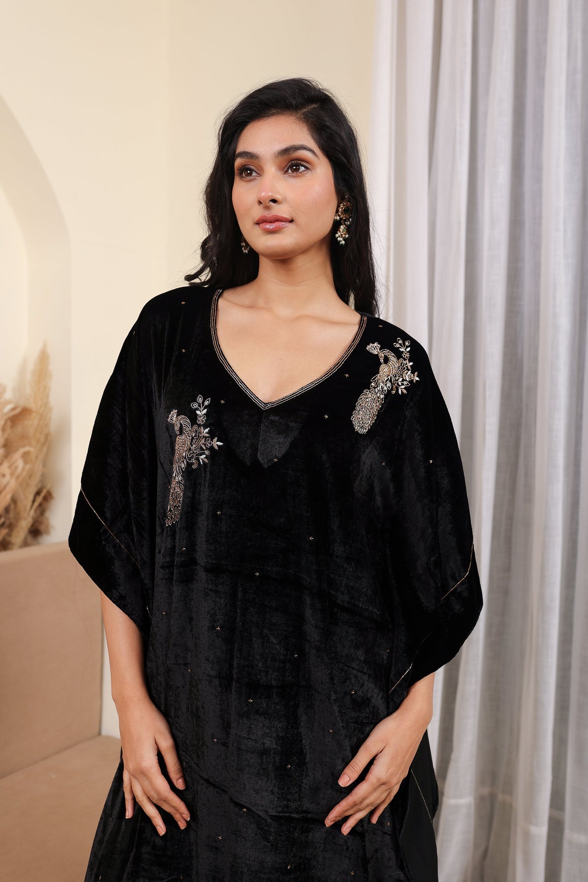 Mor Black Velvet Kaftan
