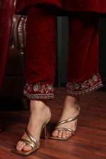Zeba Velvet Kurta Set