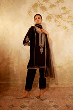 Ruh Black Dori Kurta Set