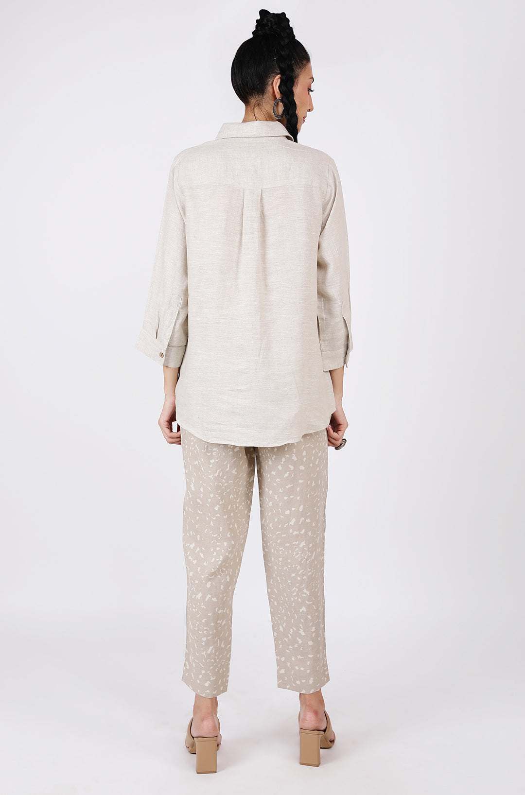 Beige Giraffe Embroidered Lounge Shirt