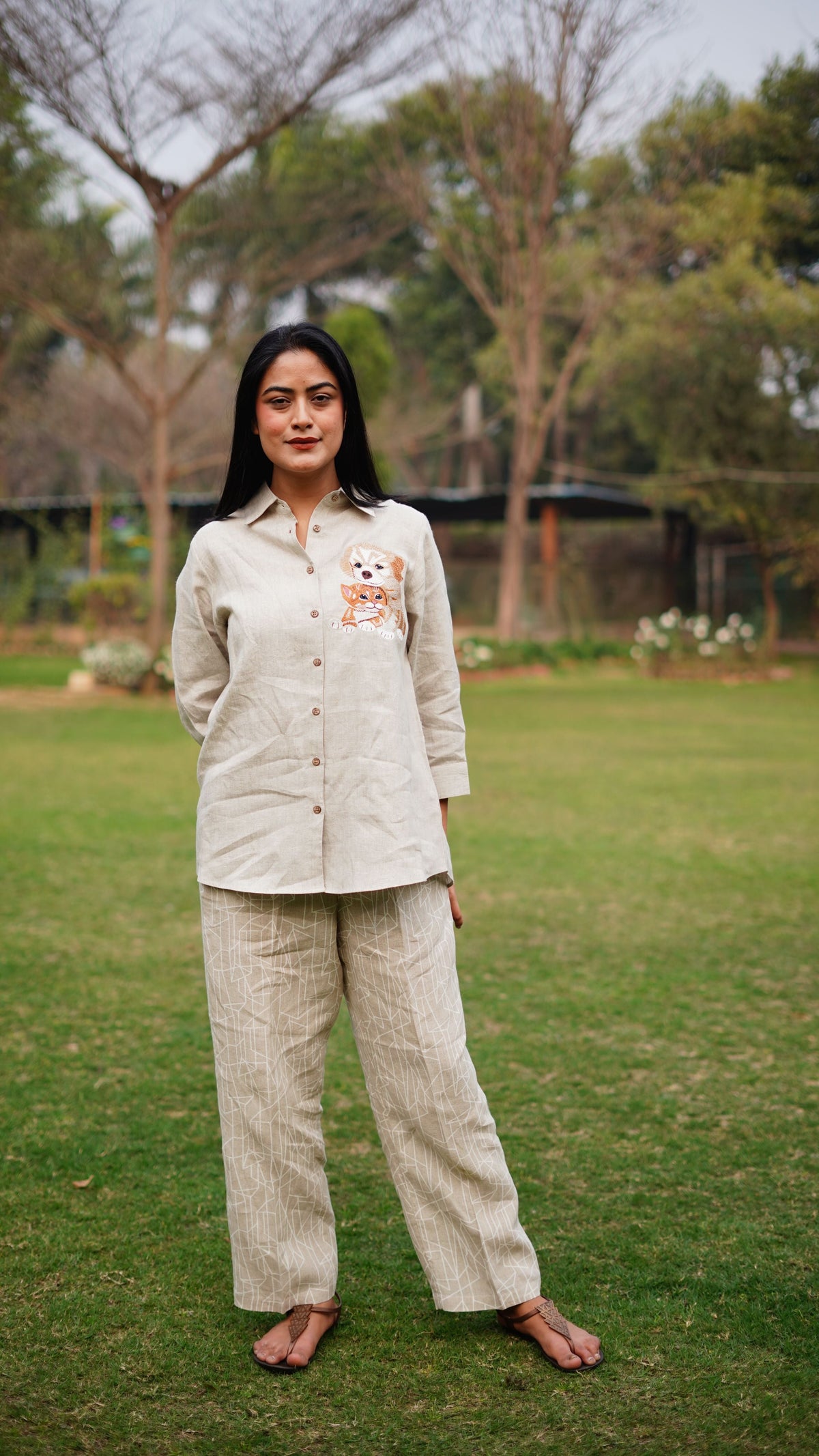 BEIGE DOG/CAT EMB SHIRT