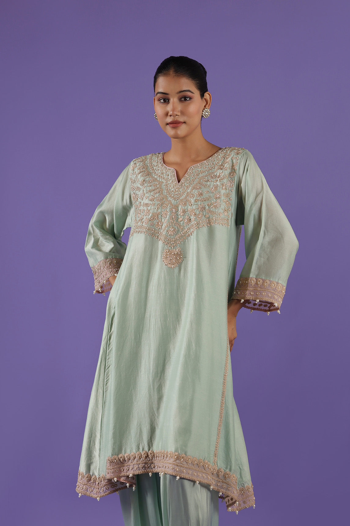 Mridvika Choga Salwar set