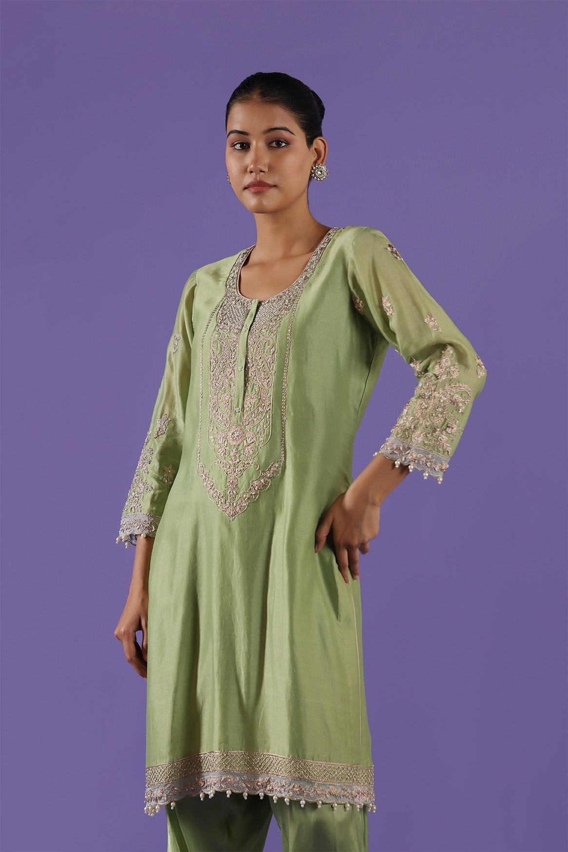 Tvarita Choga salwar set