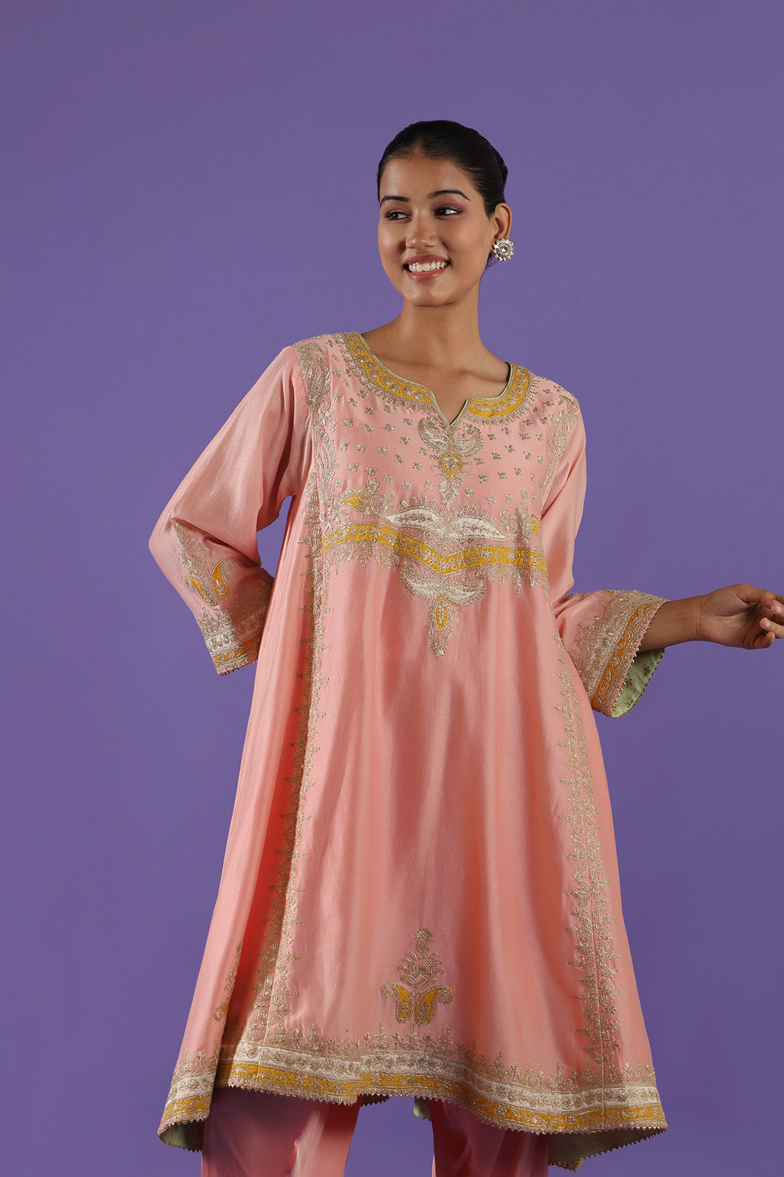 Saanvika Choga Salwar set