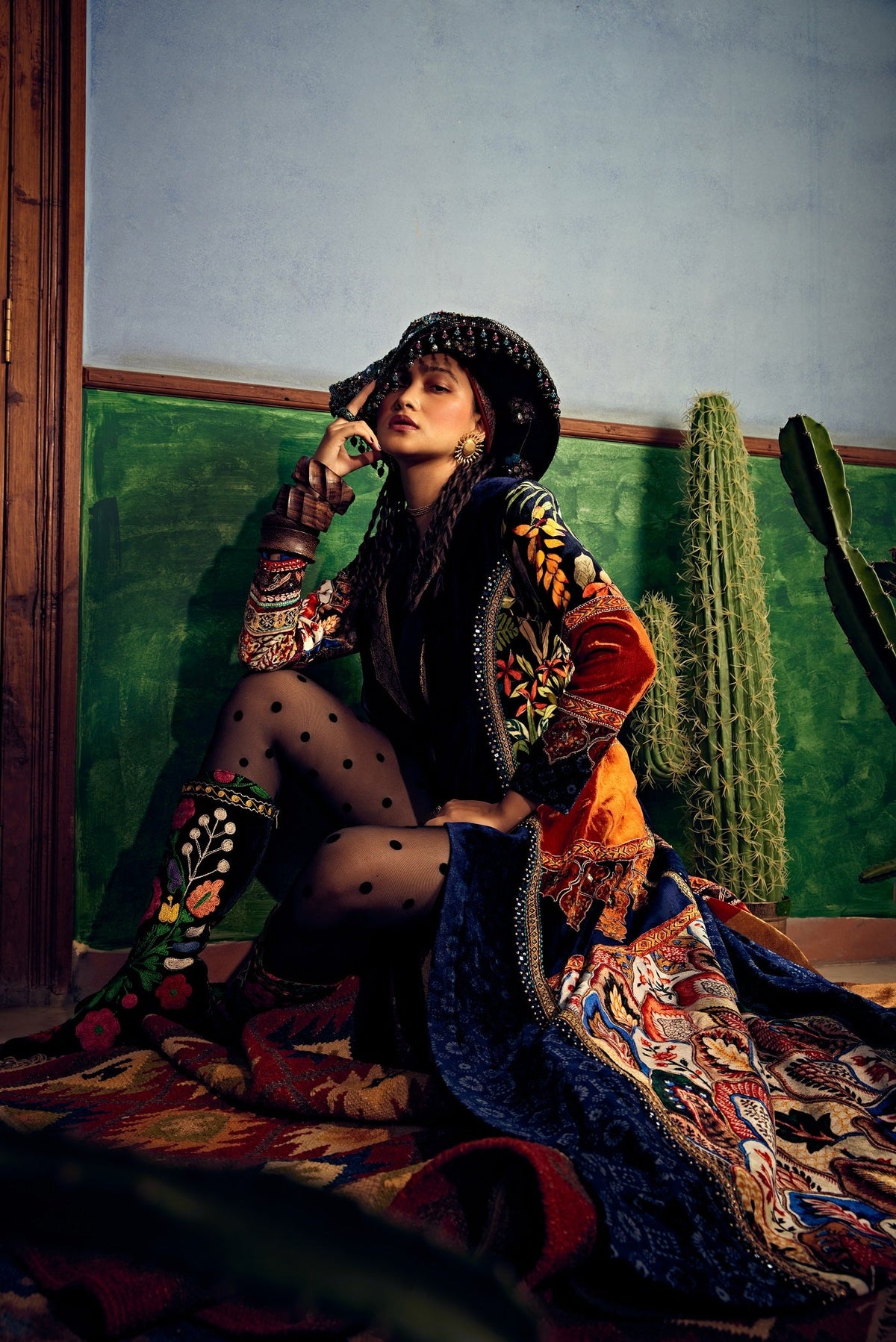 Vintage floral blue velvet long jacket