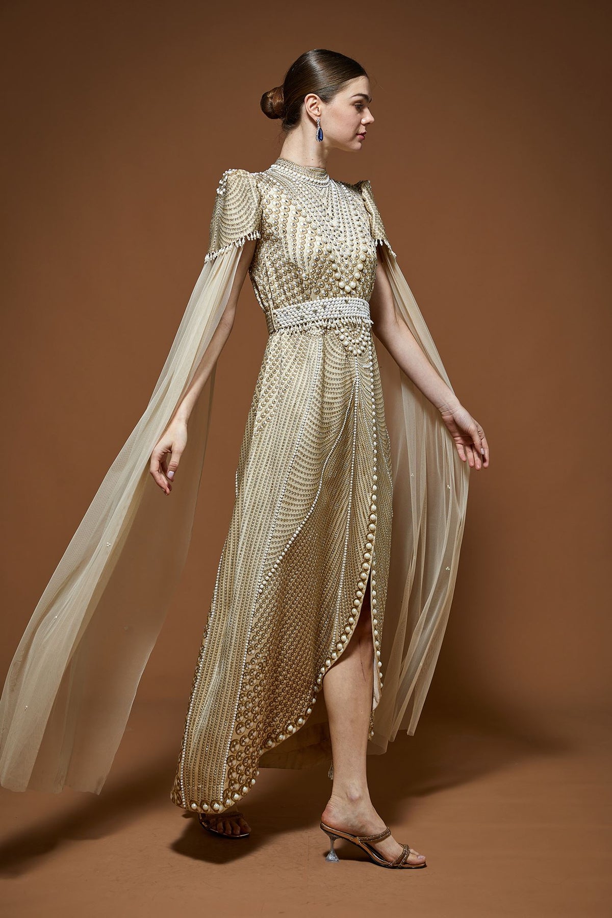 Ivory Kaftan