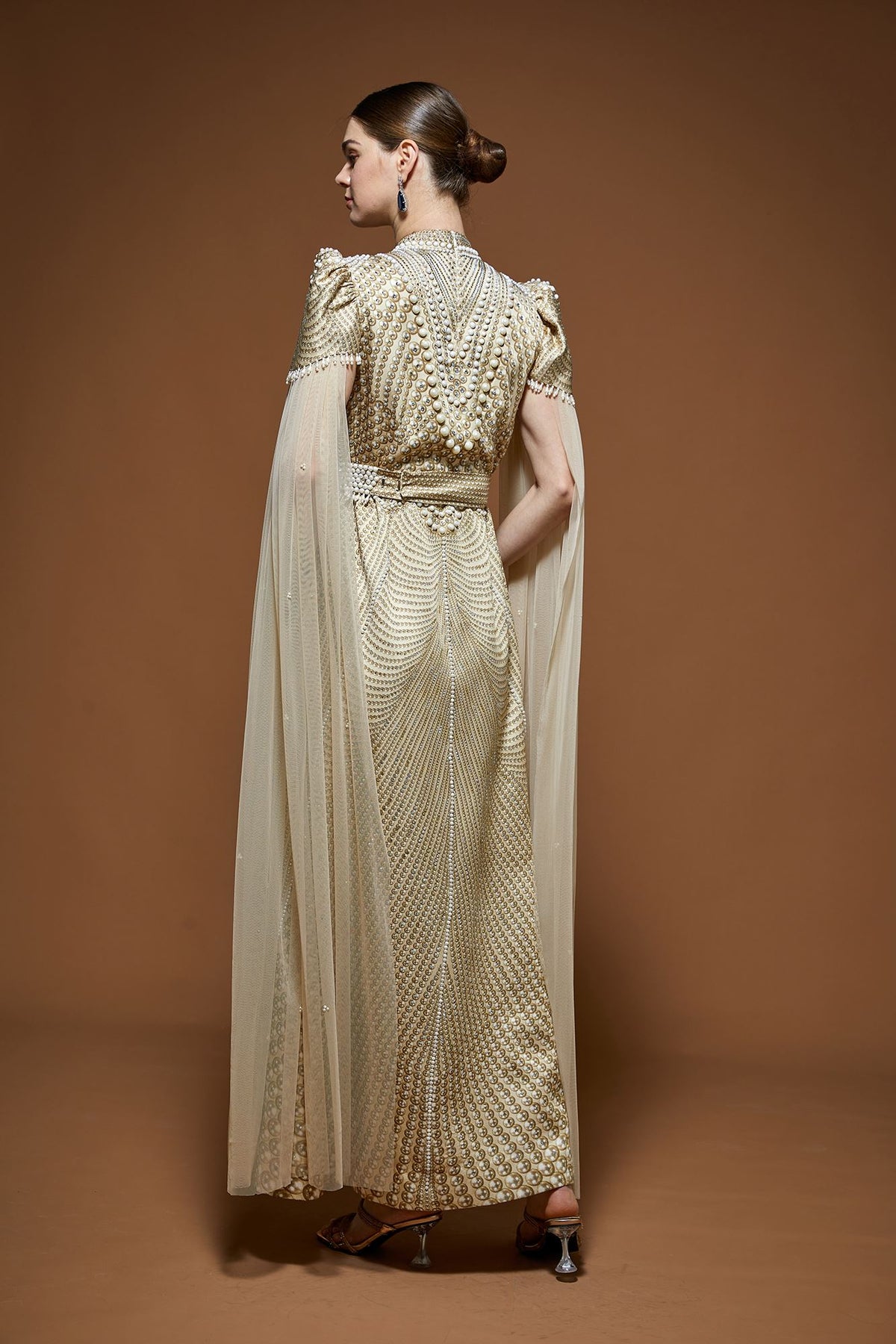 Ivory Kaftan