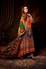 A line orang kurta & blue pant border with arabic Dupatta.